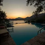 Beyaz Yunus - Adult Only