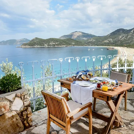 Beyaz Yunus - Adult Only מלון