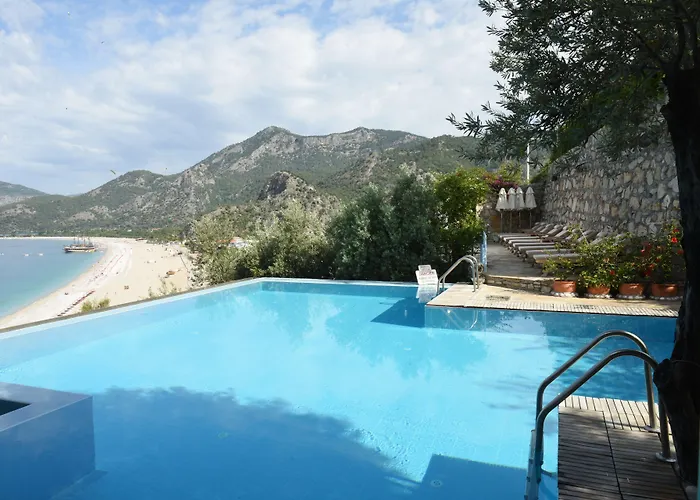 Beyaz Yunus - Adult Only Öludeniz