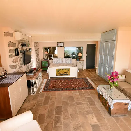 Beyaz Yunus - Adult Only Hotel