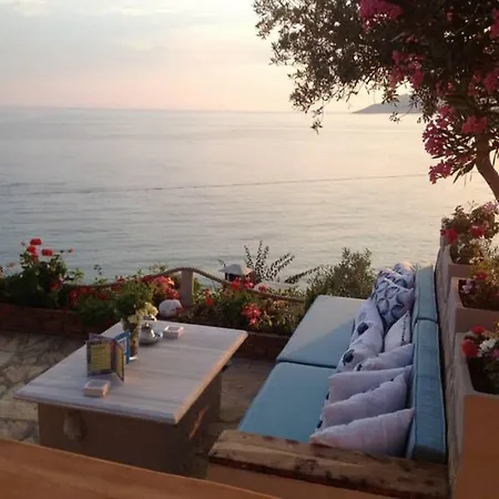 Beyaz Yunus - Adult Only 3* Ölüdeniz