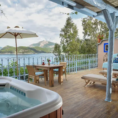 Beyaz Yunus - Adult Only Ölüdeniz