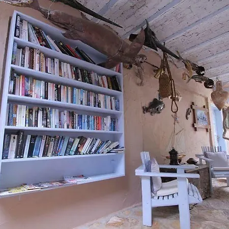 Beyaz Yunus - Adult Only Ölüdeniz