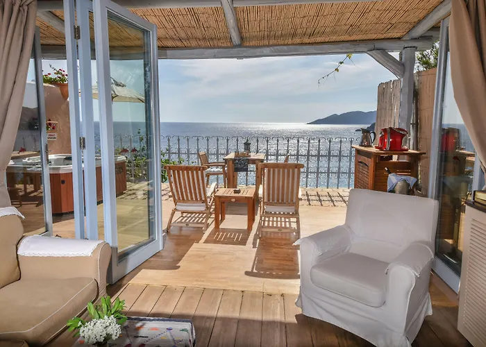 Beyaz Yunus - Adult Only Otel Ölüdeniz