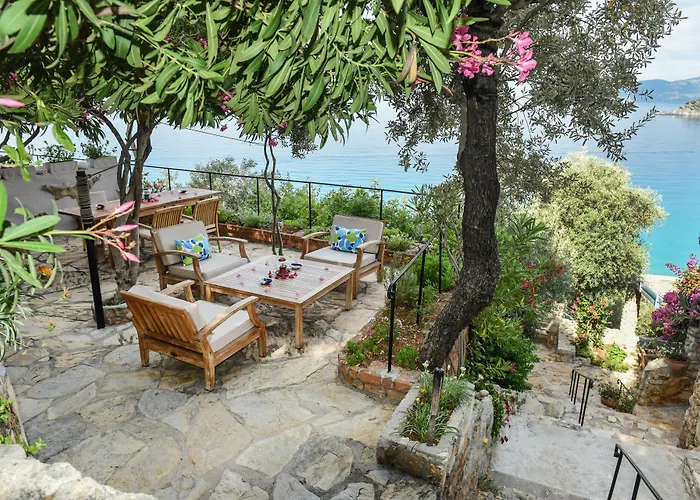 Beyaz Yunus - Adult Only Ölüdeniz