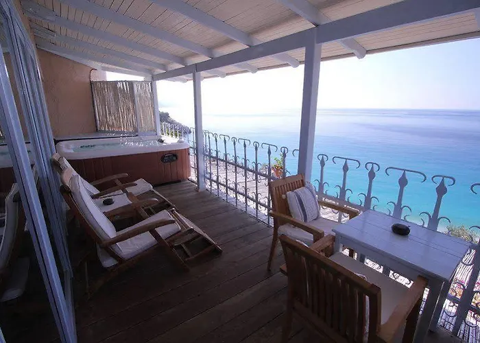 Beyaz Yunus - Adult Only Otel 3*