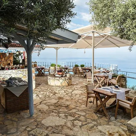 Beyaz Yunus - Adult Only オルデニズ