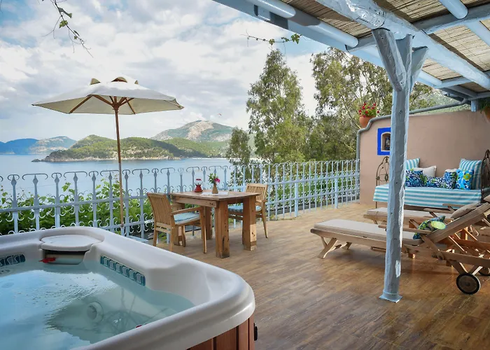 Beyaz Yunus - Adult Only Олудениз